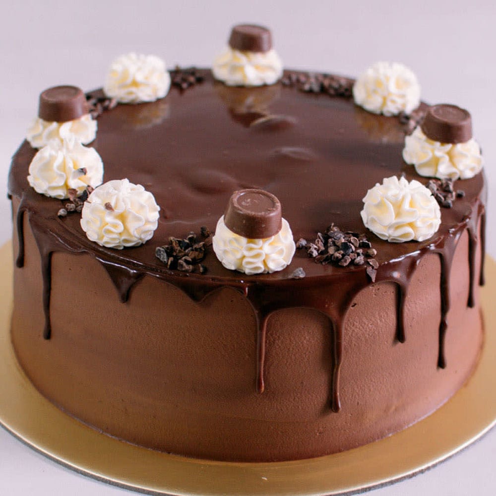 Delicious Chocolate Truffle Cake - Image 4