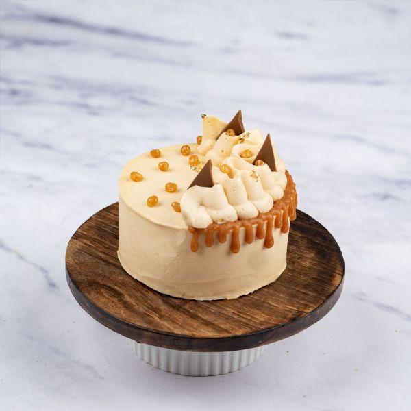 Butterscotch Mini Vanilla Cake - Image 3