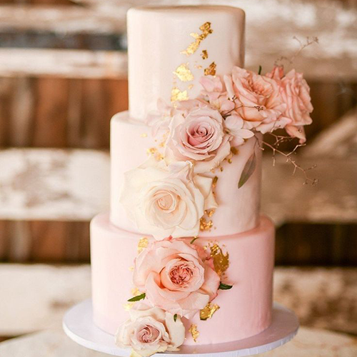 Wedding Stand Cake – Creme Castle
