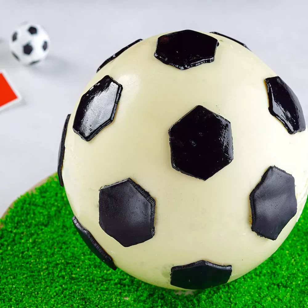 Football Pinata Cake - Image 4